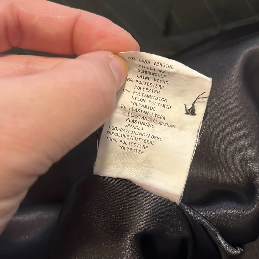 ARMANI Collezioni virgin wool black pinstripe skirt size 12 like new vintage - Picture 8 of 9